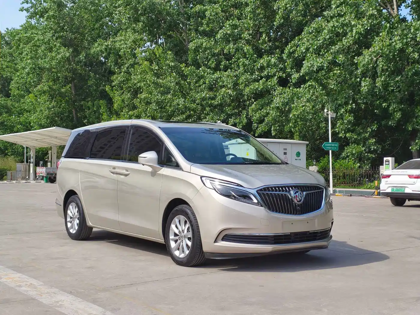 Buick GL8 2017 ES 28T Premium China V фото 3