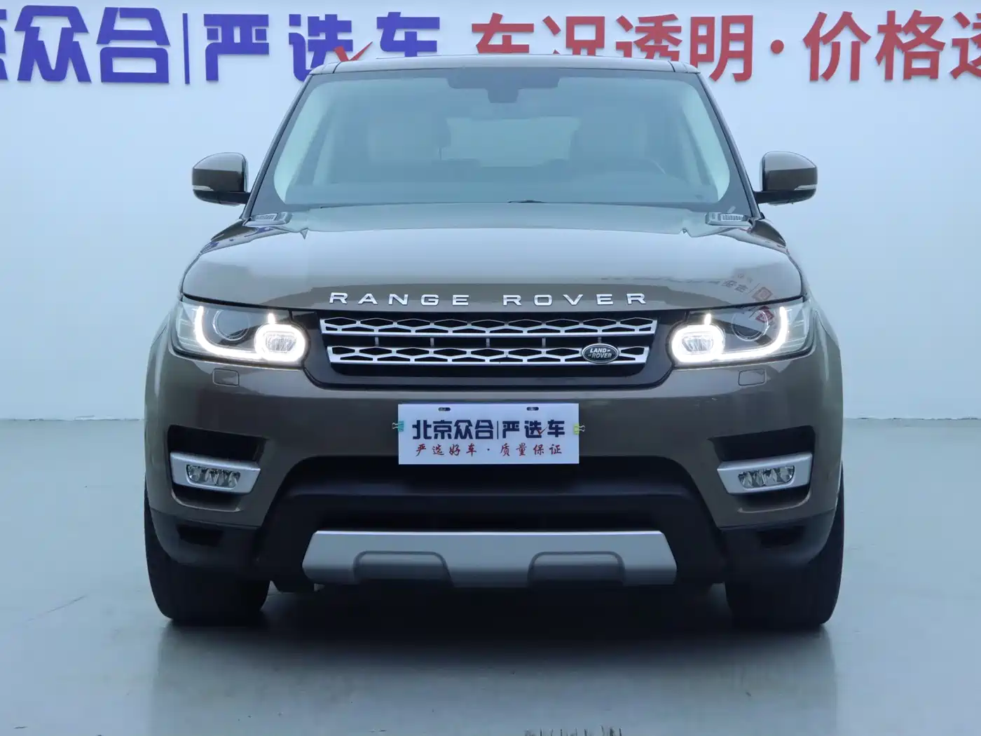 Land Rover Range Rover Sport 2014 3.0 SC V6 Trendsetting Genesis Edition фото 3