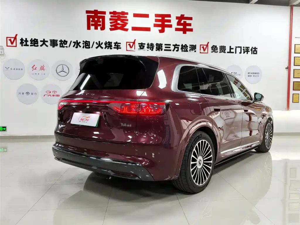 AITO Wenjie AITO M8 2025 Model Extended Range Ultra Edition 53.4kWh 5-Seater фото 7