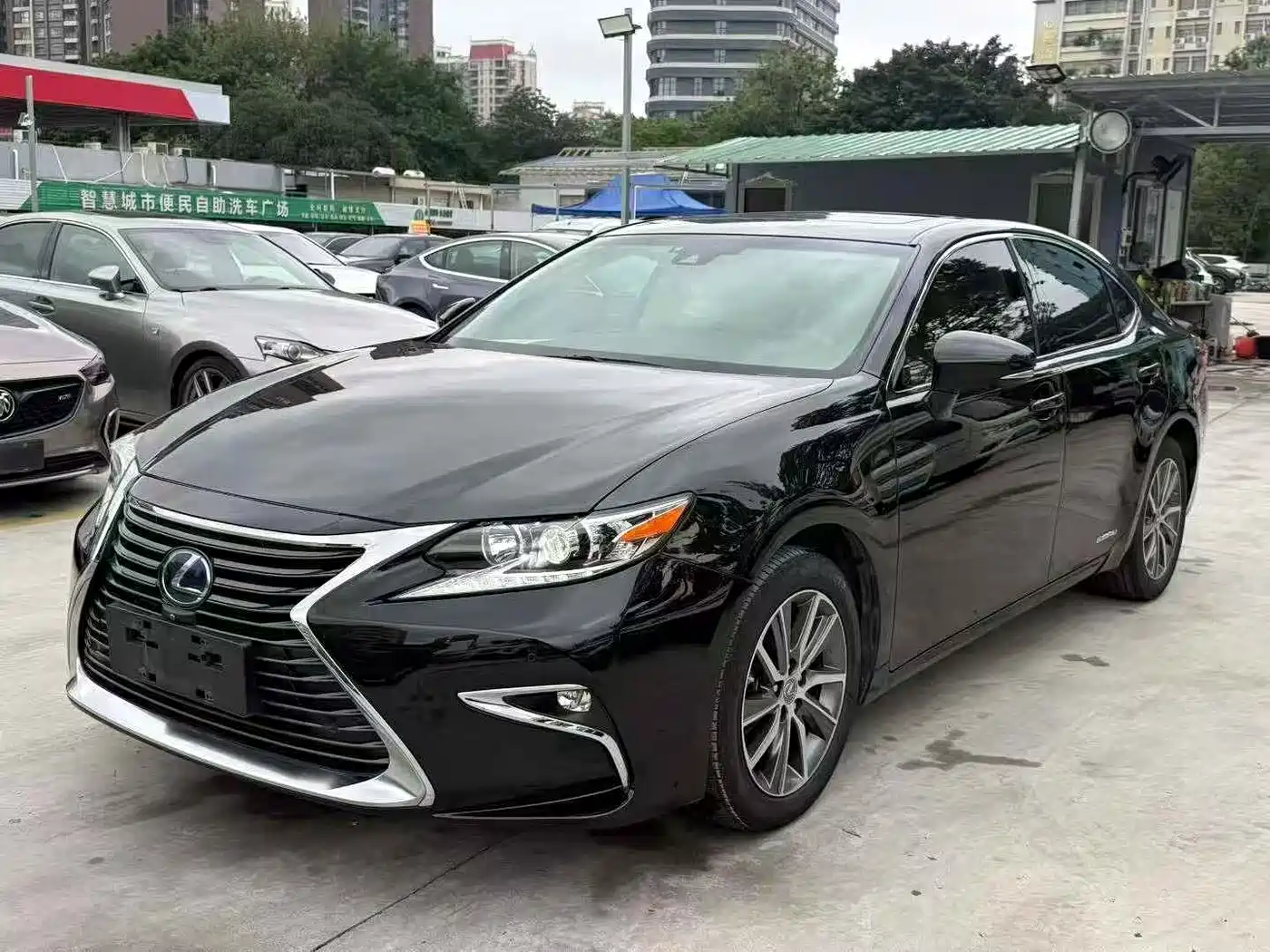 Lexus ES 2015 300h Comfort Edition