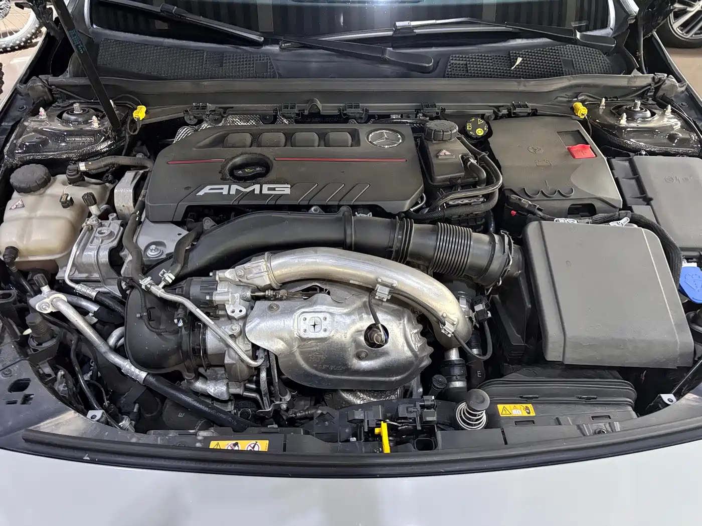 Mercedes-Benz A-Class AMG (Import) 2020 Facelift AMG A 35 4MATIC фото 21