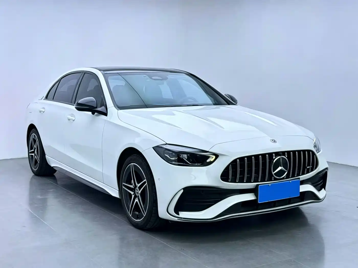 Mercedes-Benz C-Class 2023 C 260 L Night Edition Sport фото 3