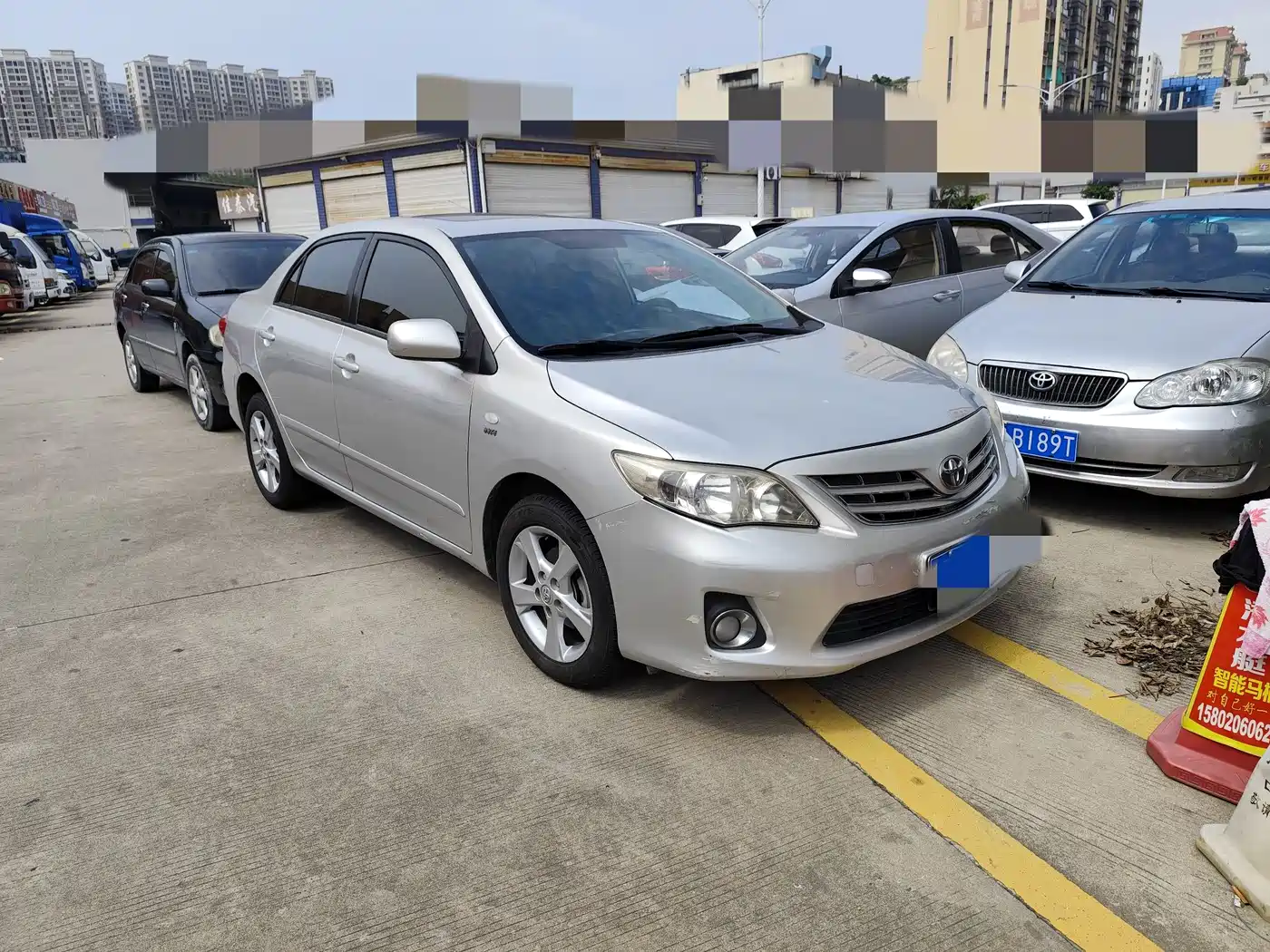 Toyota Corolla 2011 1.8L CVT GL-i Commemorative Edition фото 2