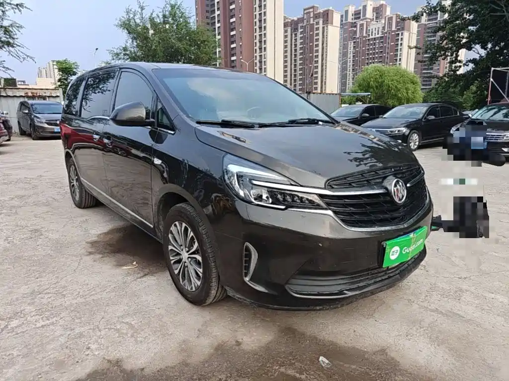 Фото 4 - Buick GL8
