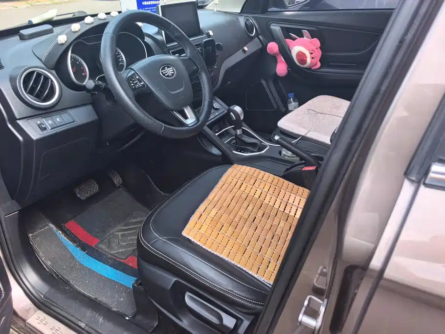 Besturn X40 2017 2017 1.6L Automatic Luxury