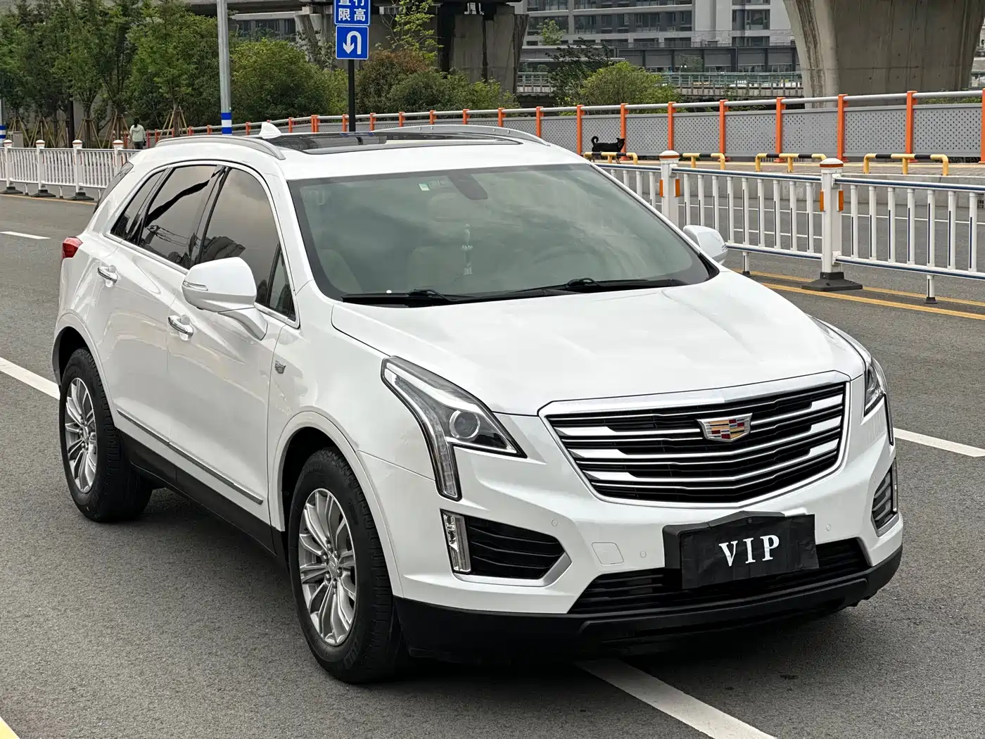 Cadillac XT5 2018 25T Luxury фото 3