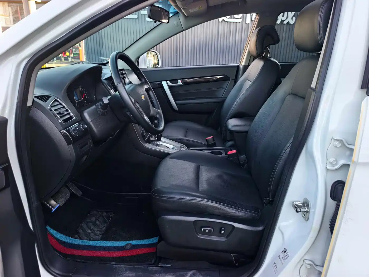 Chevrolet Captiva 2015 2.4L AWD Flagship 7-Seater фото 11