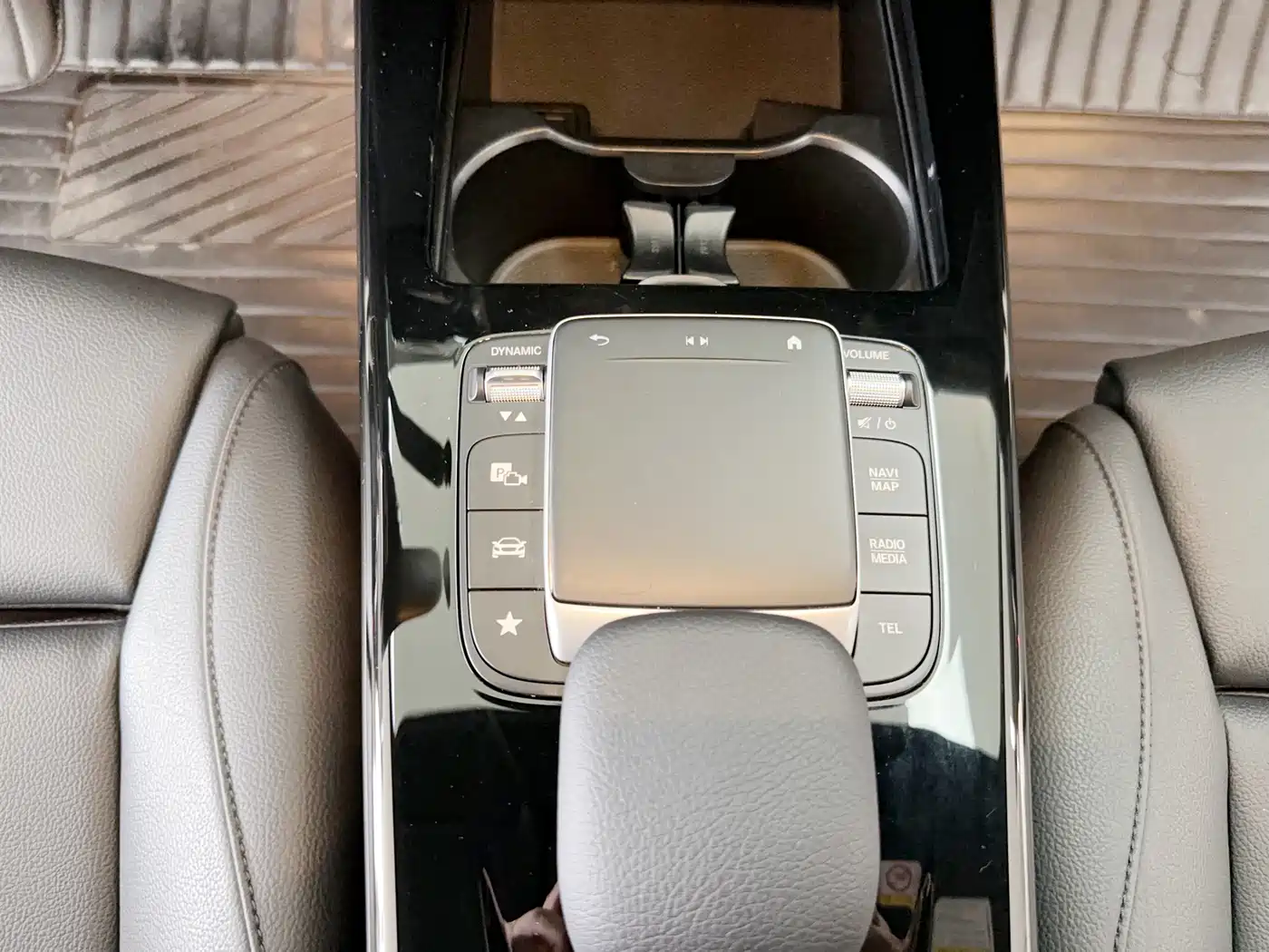 Mercedes-Benz A-Class 2022 A 200 L Sport Sedan Style фото 15