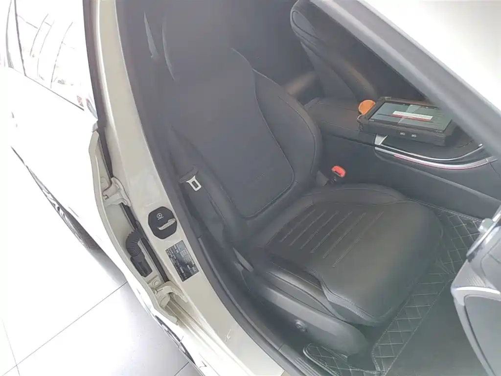 Mercedes-Benz C-Class 2025 C 260 L Sport Edition фото 25