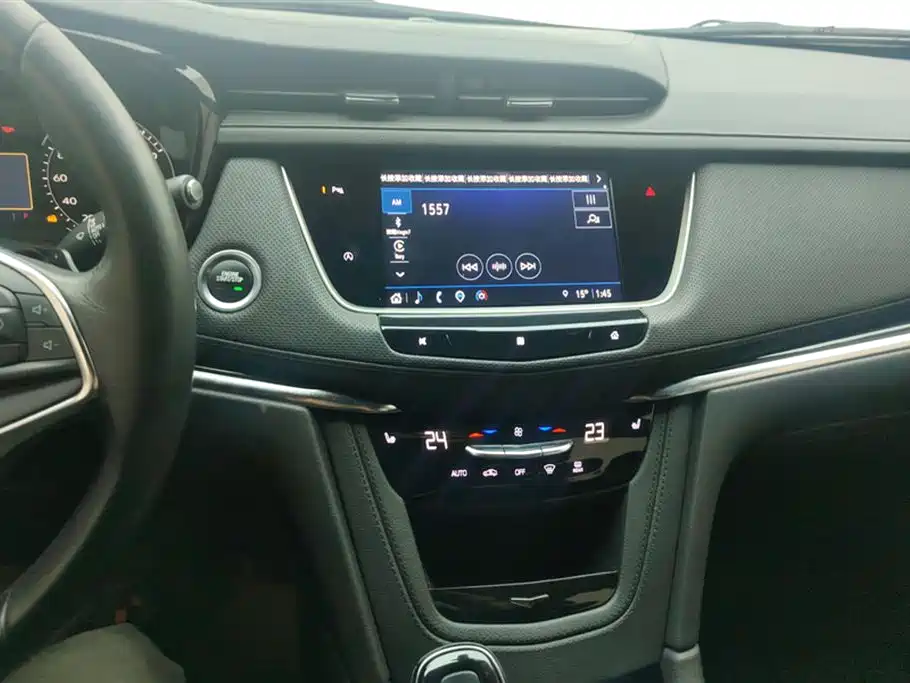 CADILLAC XT5