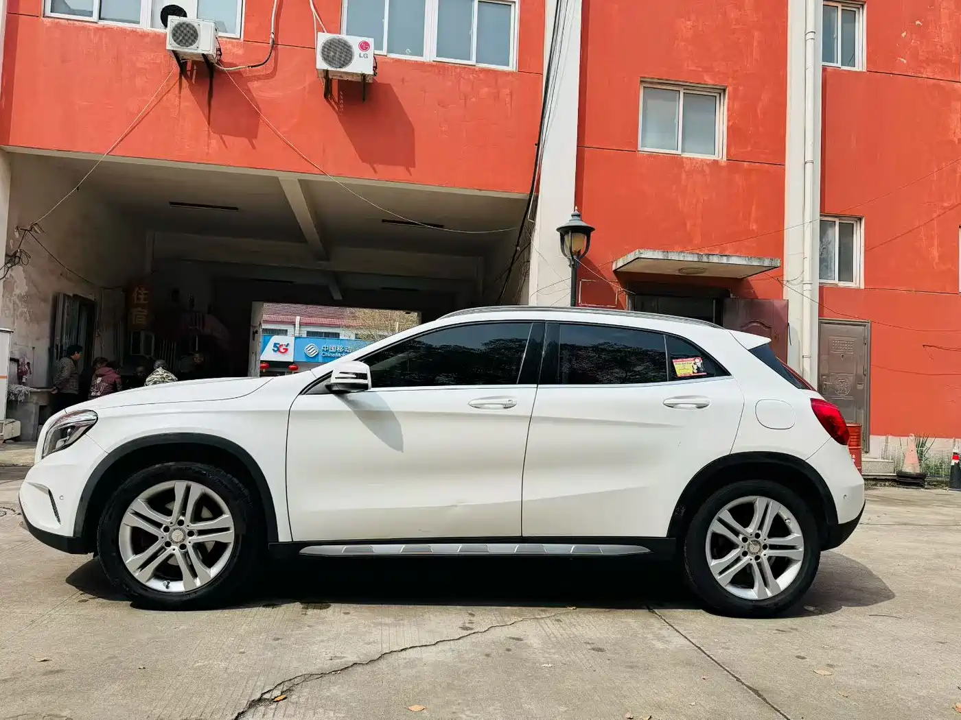 Mercedes-Benz GLA 2016 GLA 200 Dynamic фото 4
