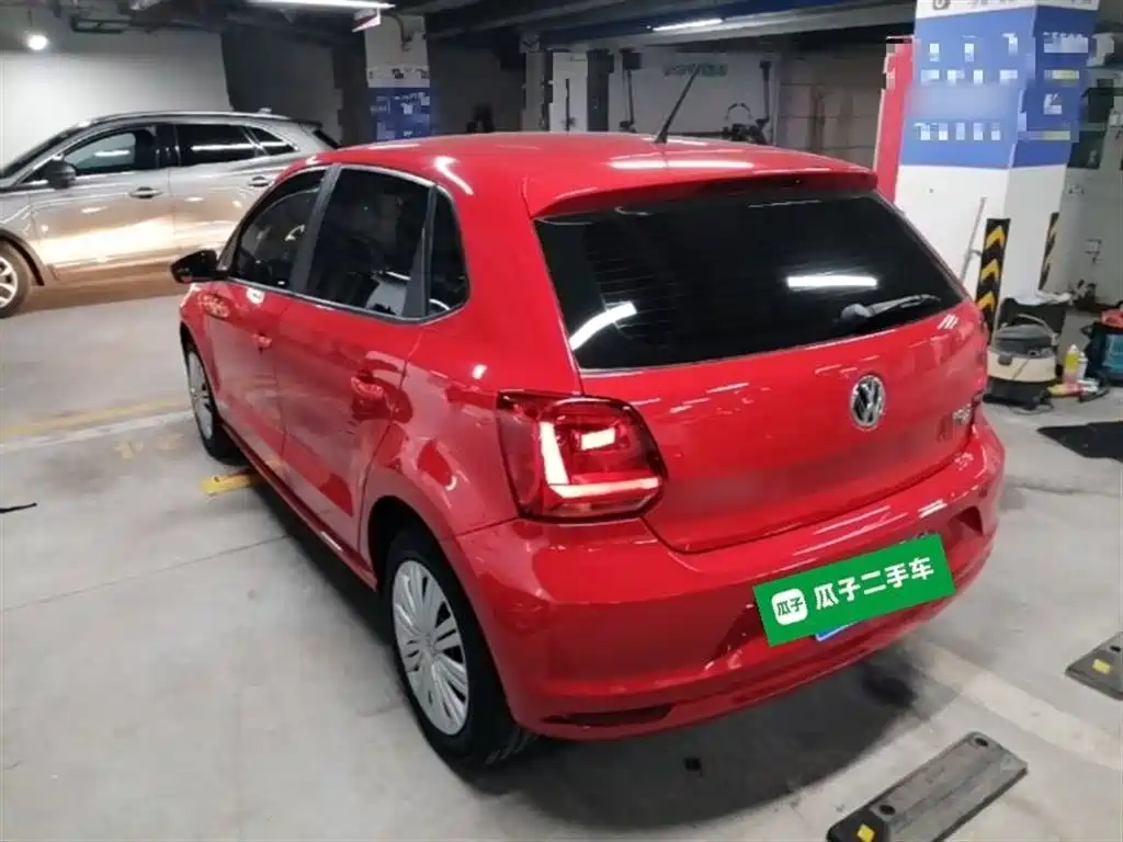 Volkswagen Polo 2016 1.6L Automatic Comfort фото 5