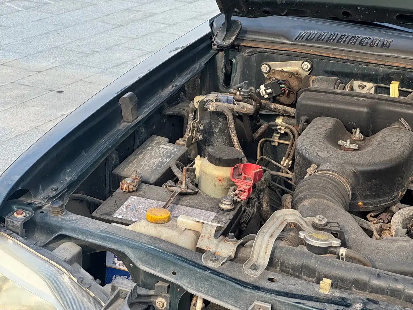 Nissan D22 2013 2013 2.4L Gasoline 4WD Standard