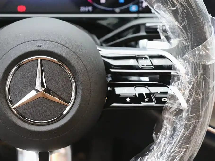 Фото MERCEDES-BENZ E-CLASS 2026 19