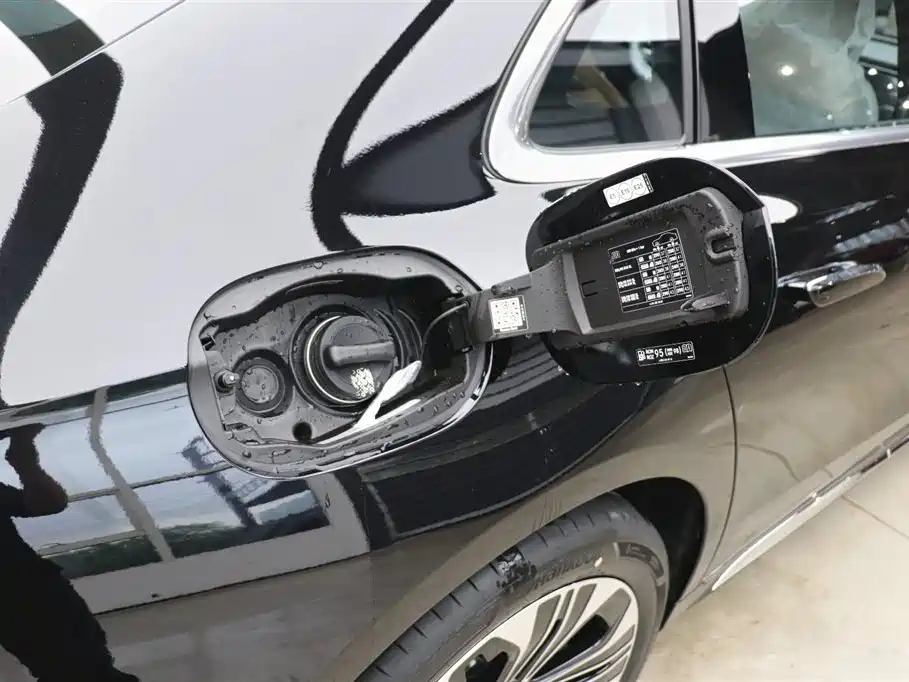 Mercedes-Benz E-Class 2026 E 300 L Luxury фото 33