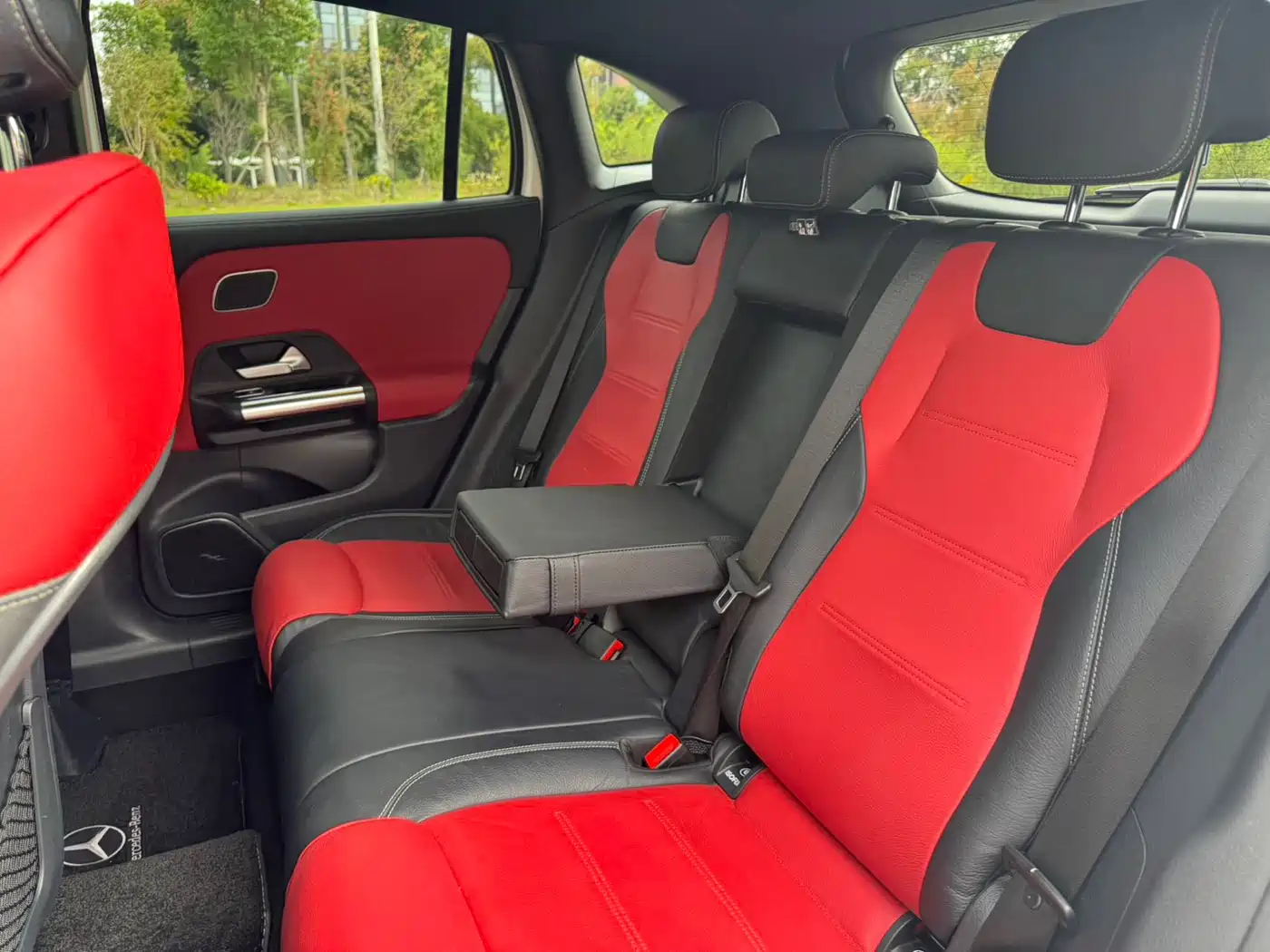 Mercedes-Benz GLA AMG 2021 AMG GLA 35 4MATIC фото 14