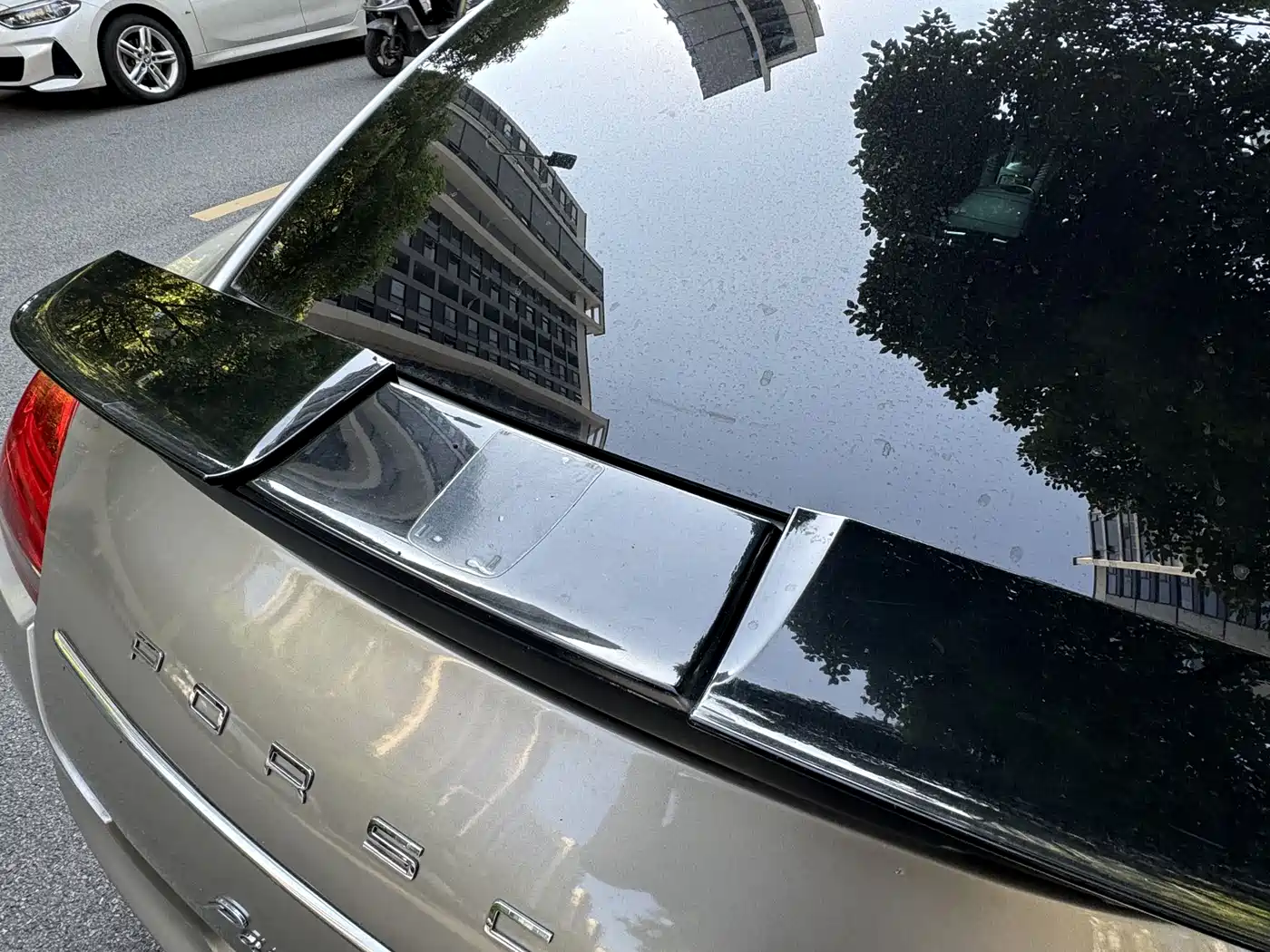 Porsche Panamera 2010 Porsche Panamera Turbo 4.8T фото 16