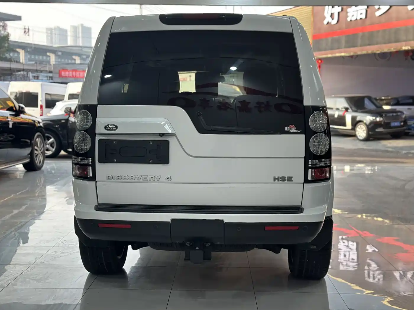 Land Rover Discovery 2013 3.0 SDV6 HSE Diesel фото 5