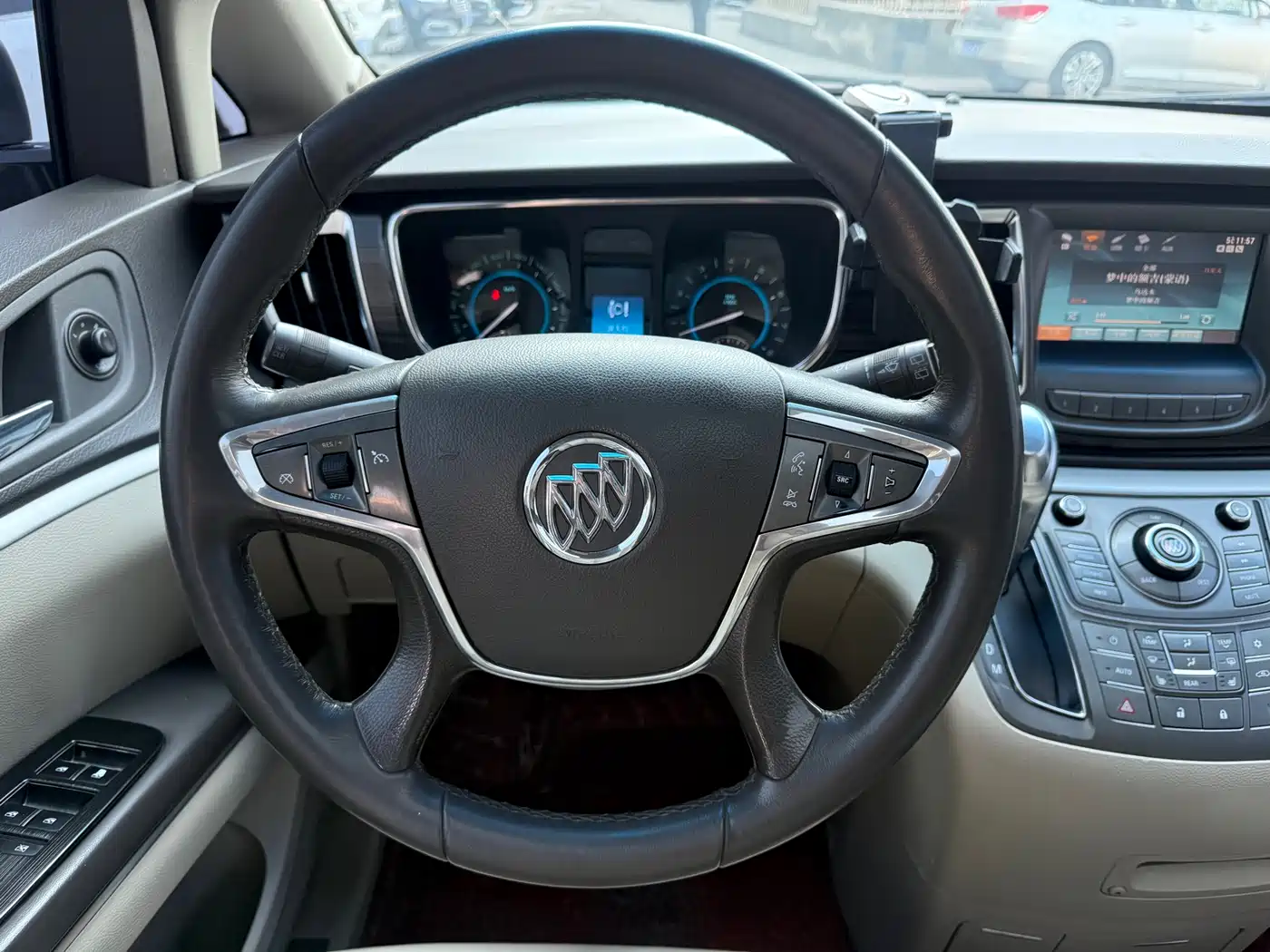 Buick GL8 2013 3.0L XT Luxury Business Flagship Edition фото 14