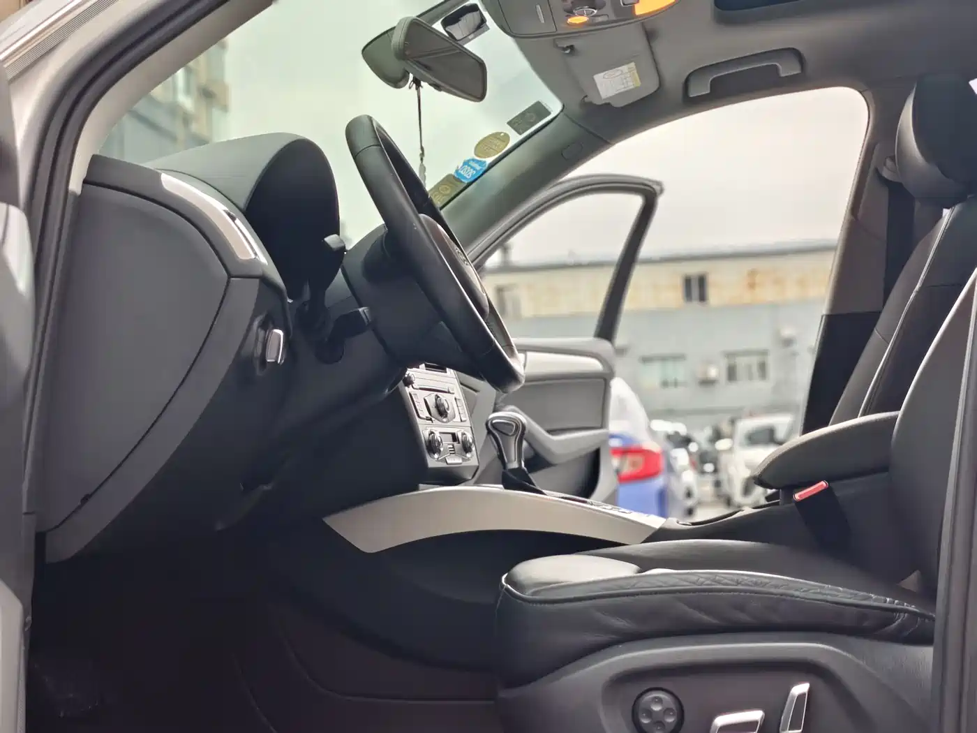 Audi Q5 2015 40 TFSI Technology фото 11
