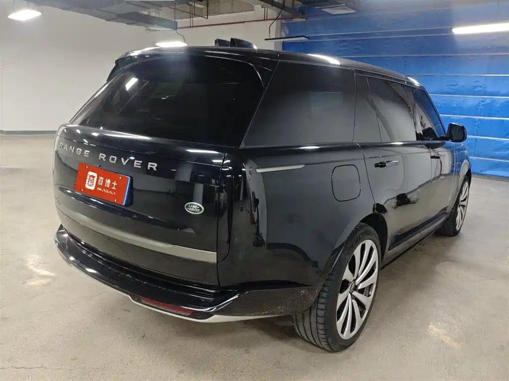 Land Rover Range Rover 2025 3.0 L6 400PS Flourishing Era Extended Wheelbase фото 3