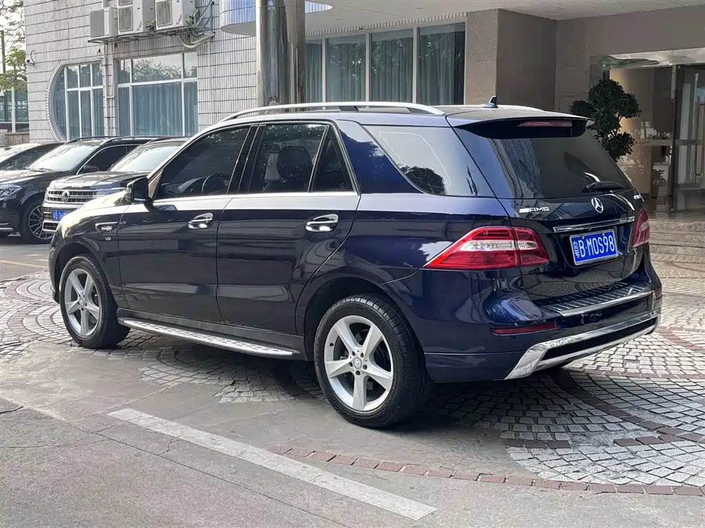 Mercedes-Benz M-Class 2014 ML 320 4MATIC фото 3