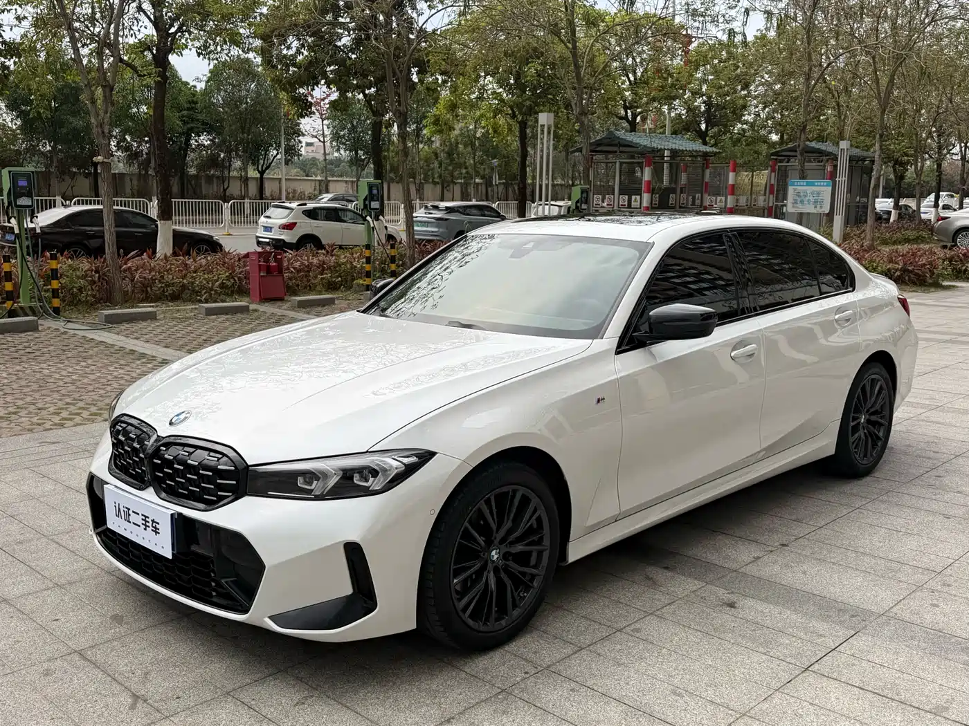 BMW 3 Series 2023 325Li M Sport Black Night Package