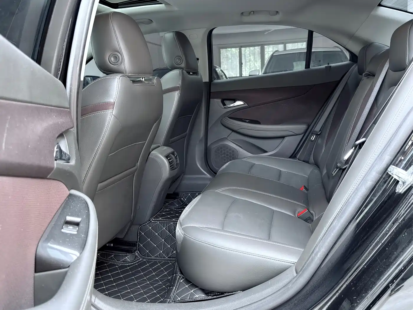 Chevrolet Malibu 2018 530T Automatic Luxury Edition фото 4