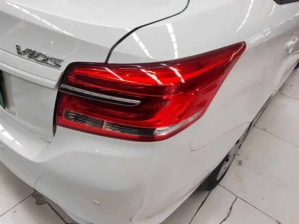 Toyota Vios 2017 1.5L CVT Pioneer фото 8