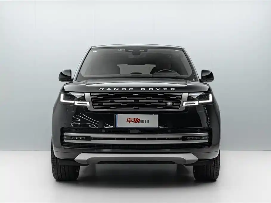 Land Rover Range Rover 2023 3.0 L6 360PS Golden Age Edition фото 2