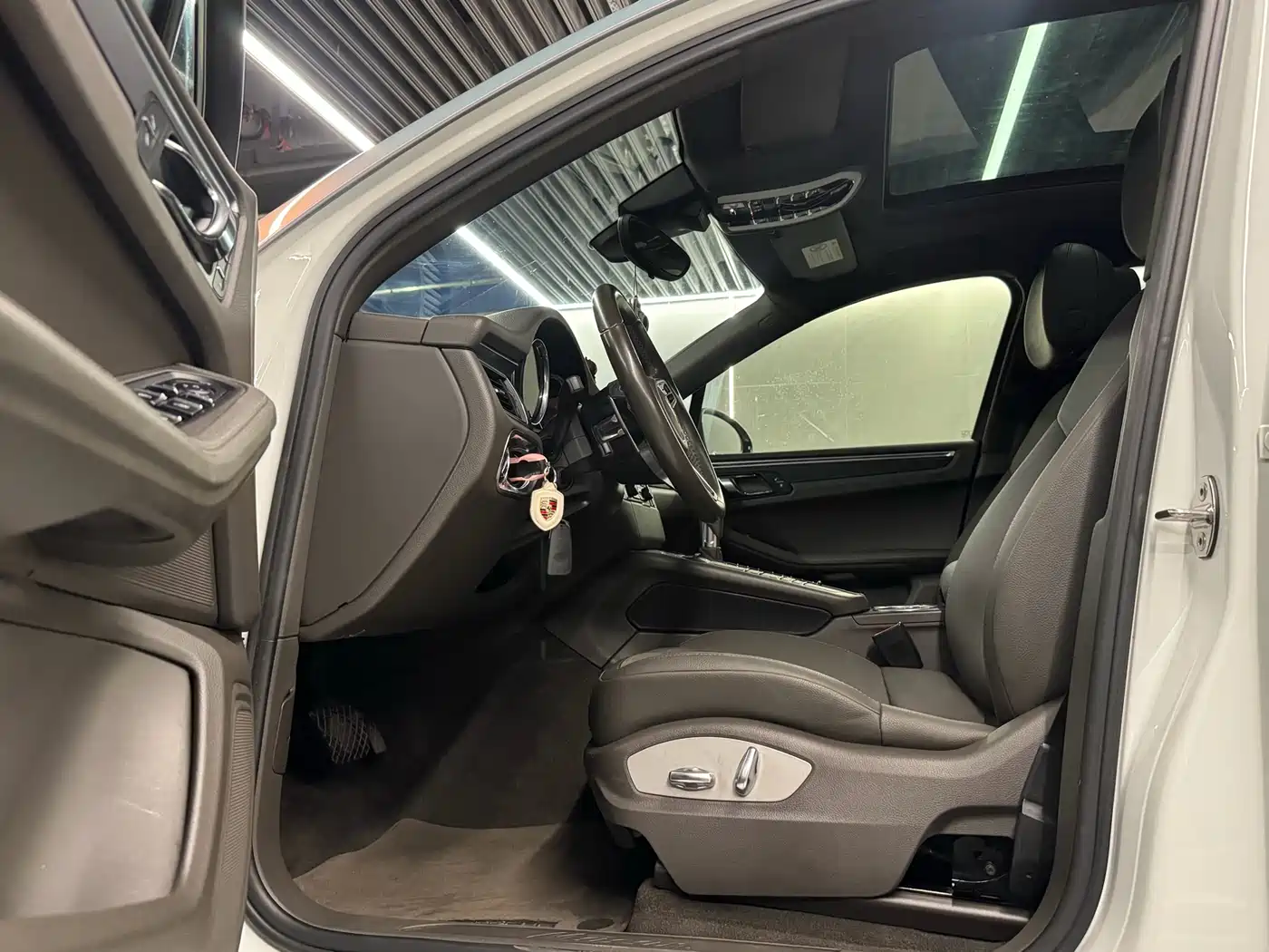 Porsche Macan 2017 Macan 2.0T фото 11