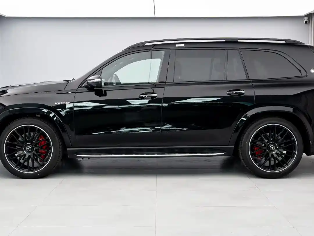 MERCEDES-BENZ GLS AMG