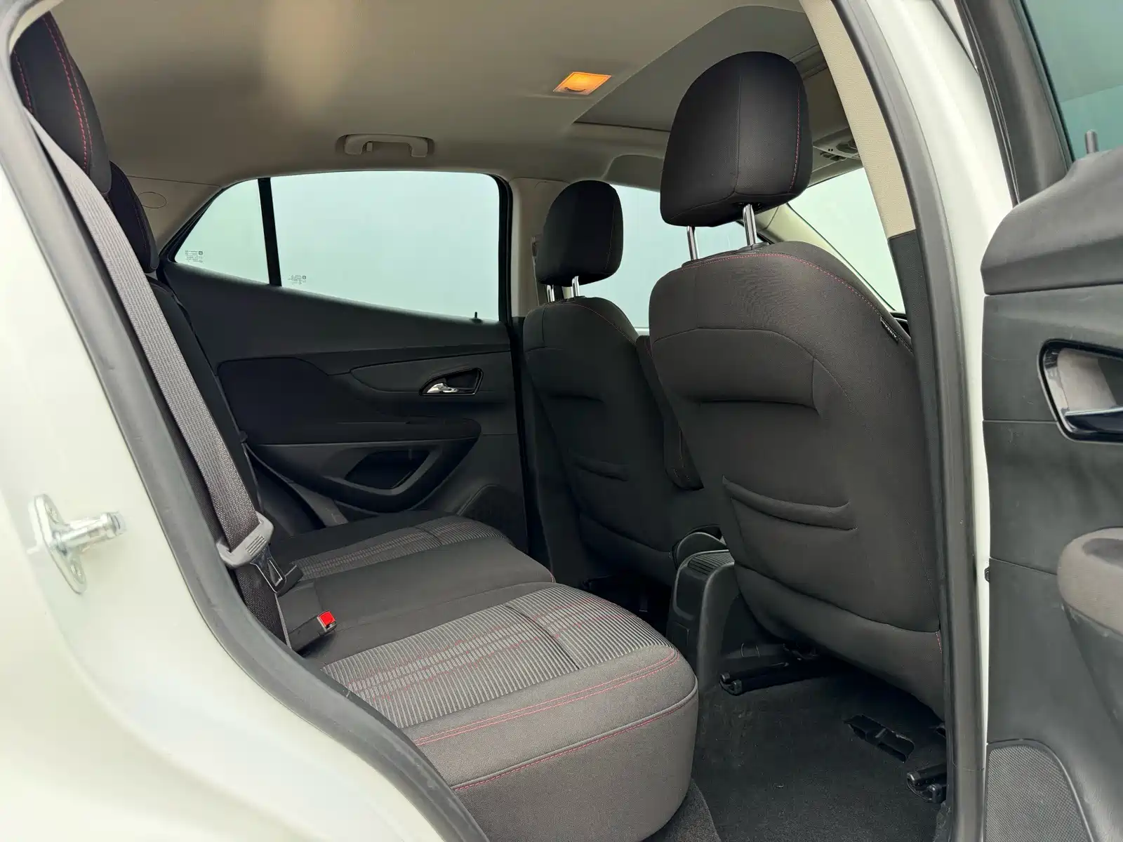 Фото 10 - Buick Encore
