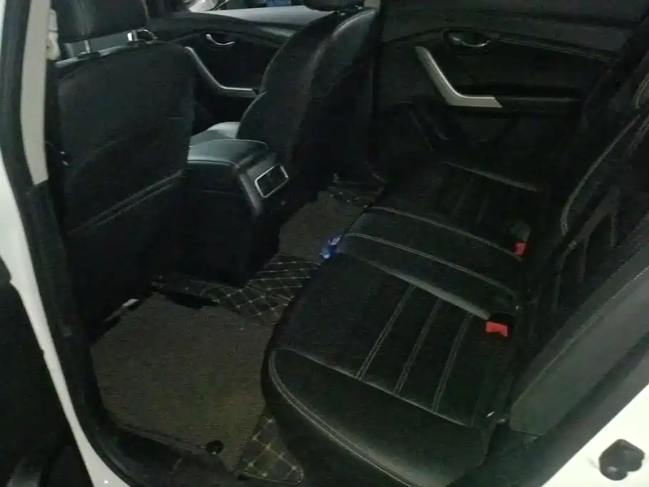 Venucia T90 2017 2017 2.0L CVT Smart Edition