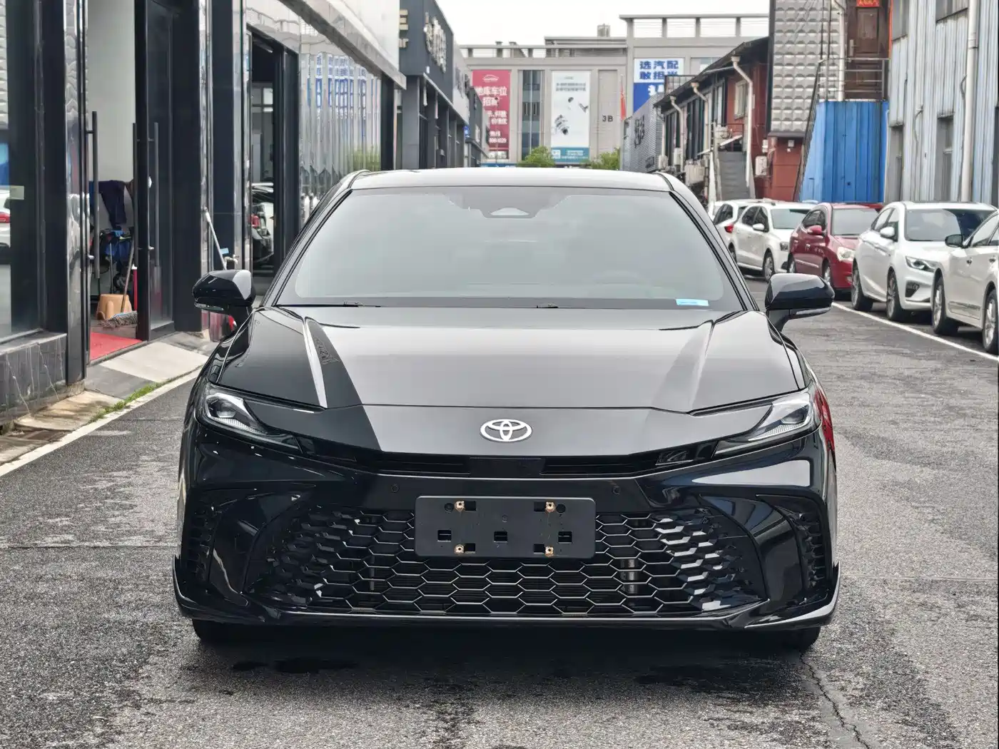 Toyota Camry 2024 2.0S Sport Edition фото 2