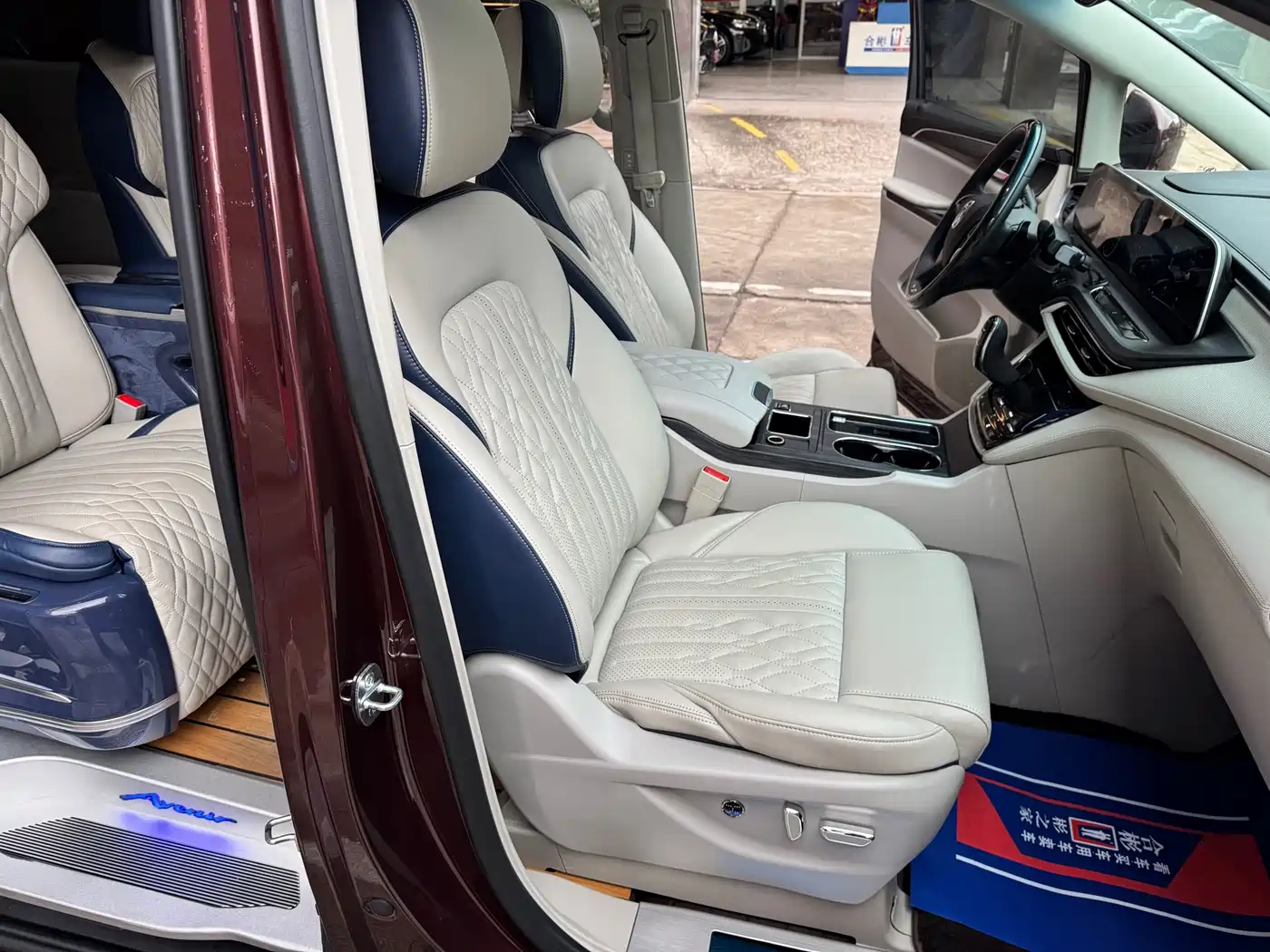 Buick GL8 2022 ES Landmark 653T Comfort фото 22