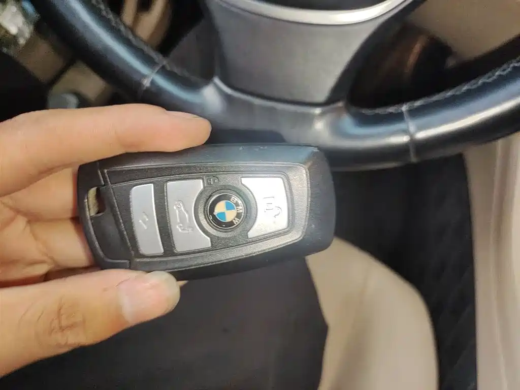 BMW 5 Series 2014 528Li xDrive Premium фото 12