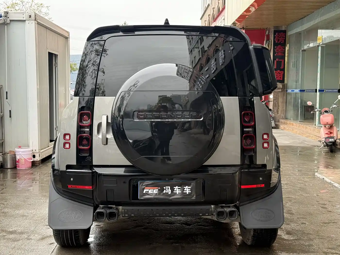 Land Rover Defender 2023 Facelift 90 3.0T P400 XS фото 13