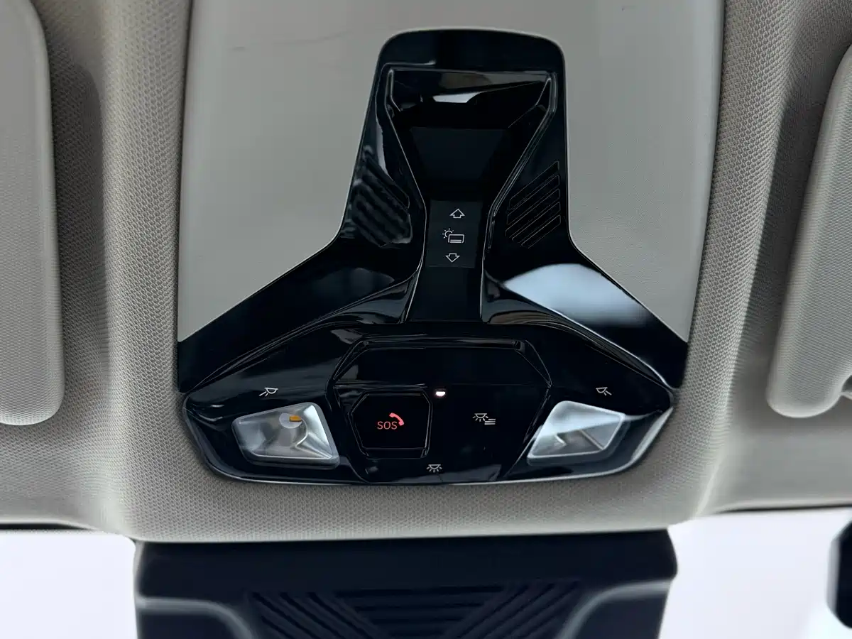BMW X1 2023 sDrive20Li X Design Package фото 12