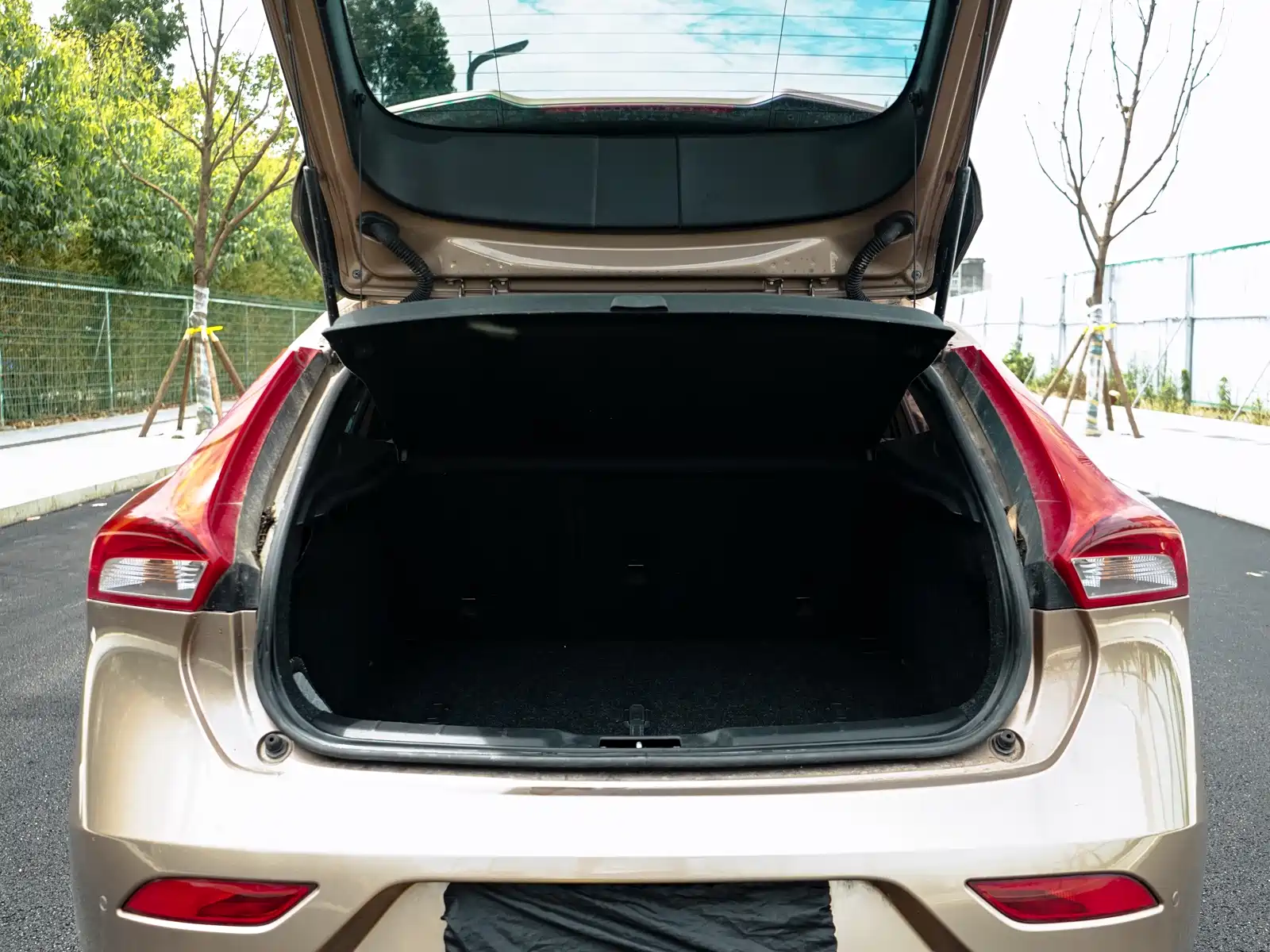 Photo 29 - Volvo V40