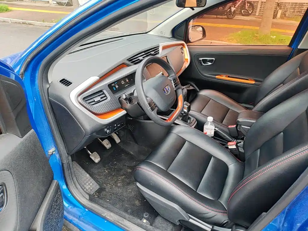 Geely Yuanjing X1 2017 2017 1.3L Manual Crazy Fun Edition