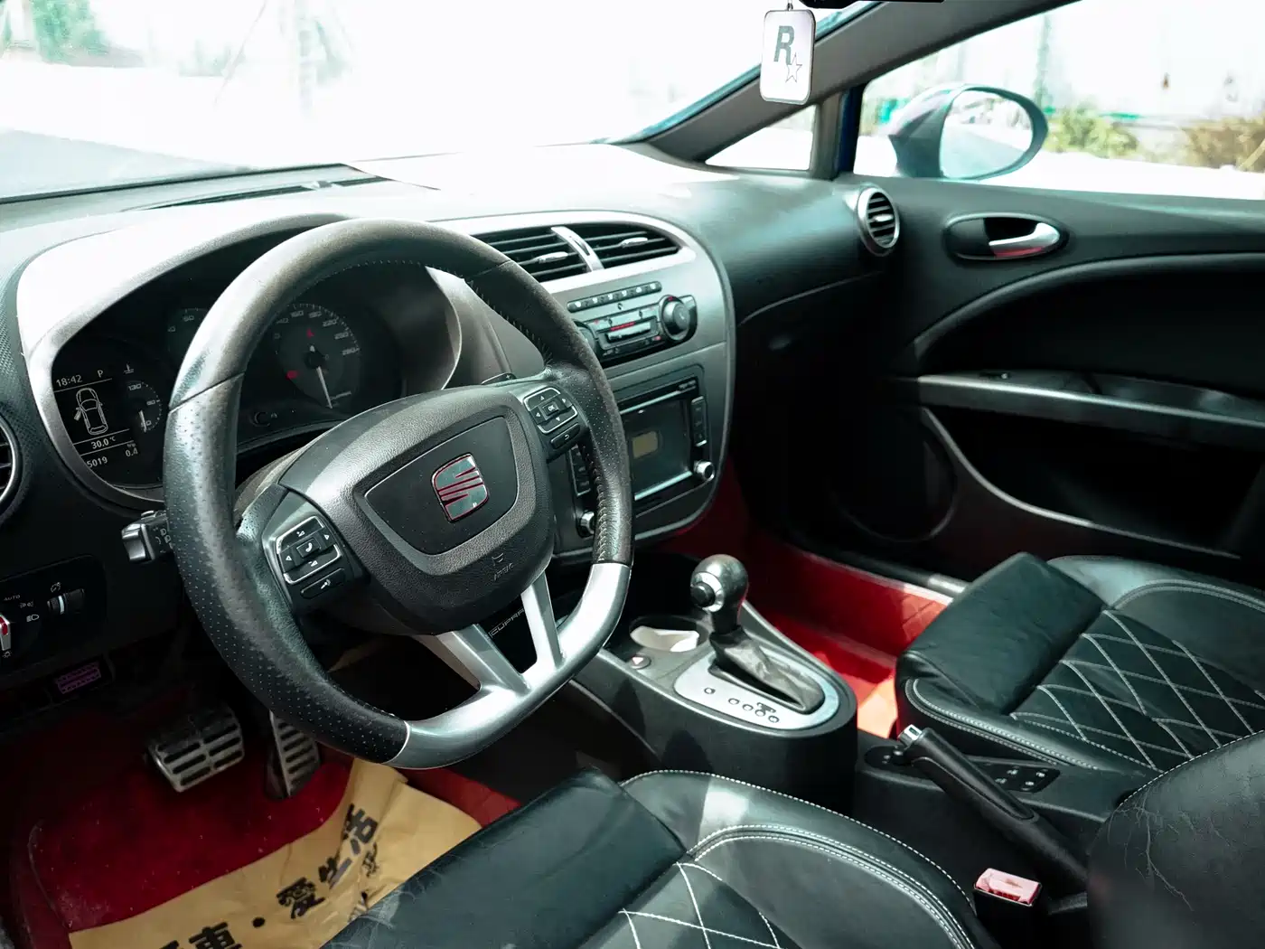 SEAT LEON 2012 2.0TSI CUPRA фото 8