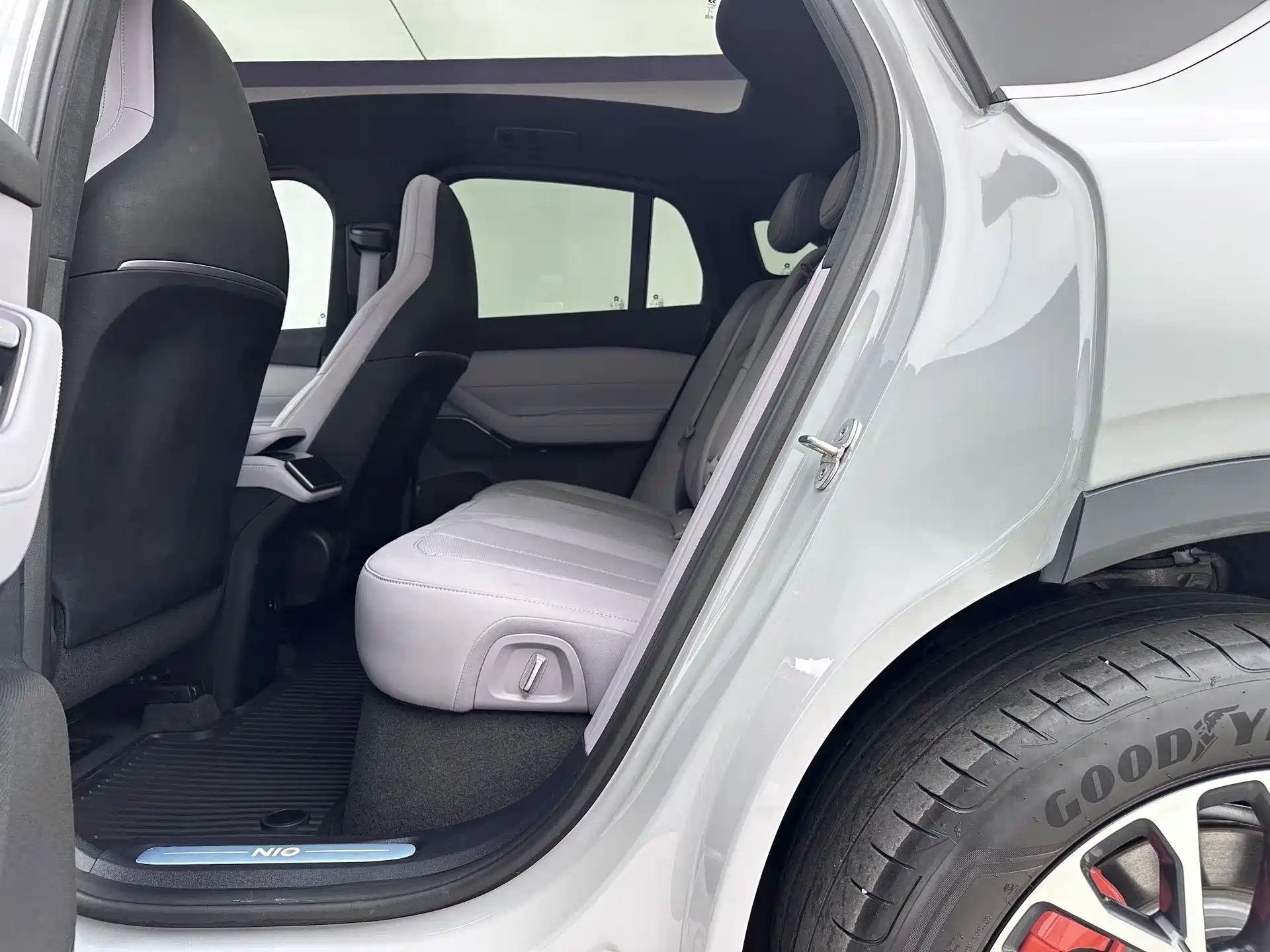 Фото 8 - NIO EC6