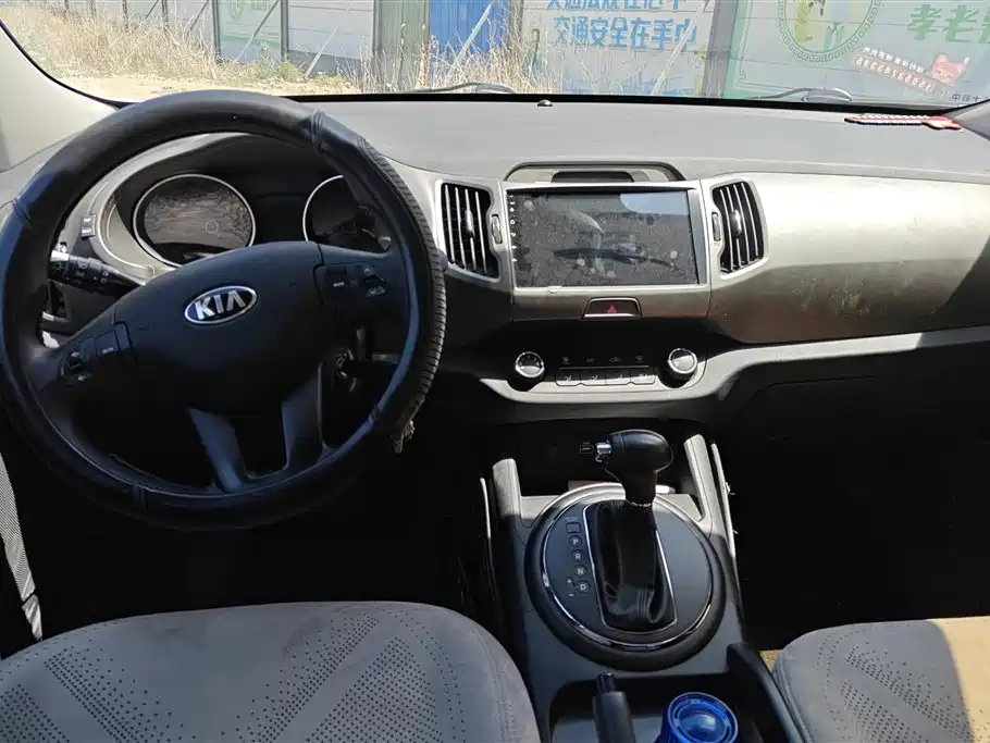 Kia Sportage 2016 2.0L Automatic 2WD GL фото 12