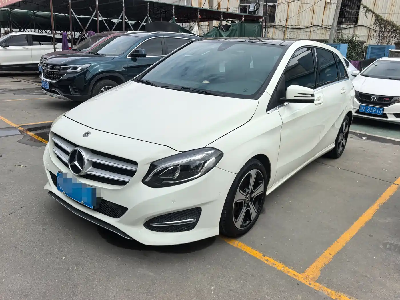 Mercedes-Benz B-Class 2019 B 200 Fashion