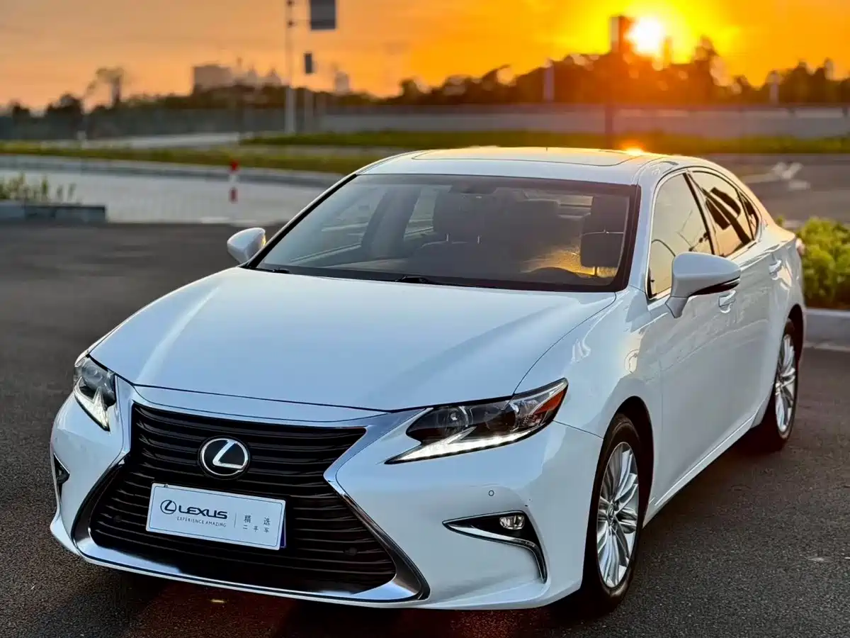 Lexus ES 2015 250 Elegance Edition