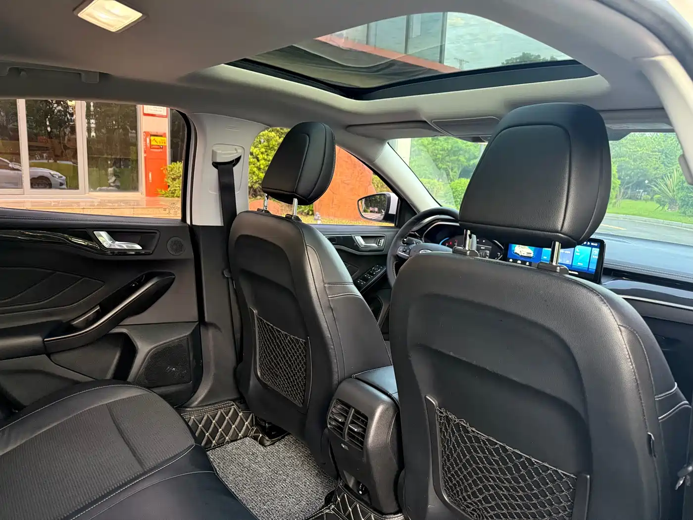 Ford Focus 2021 2021 Sedan EcoBoost 180 Auto Trend