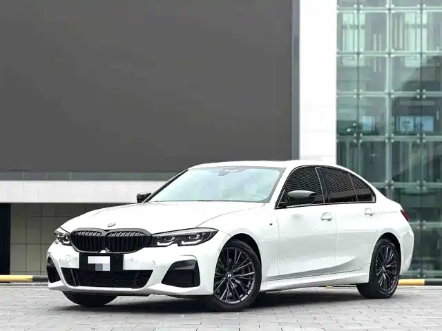 BMW BMW 3 Series 2022 330i M Sport Shadow Edition