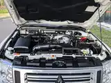 صورة 13 - Mitsubishi Pajero (Import)