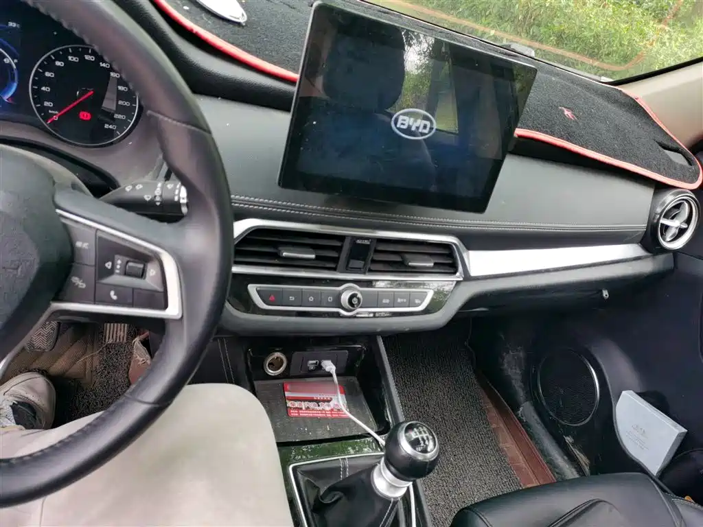 BYD Song 2020 Classic 1.5T Manual Luxury фото 6